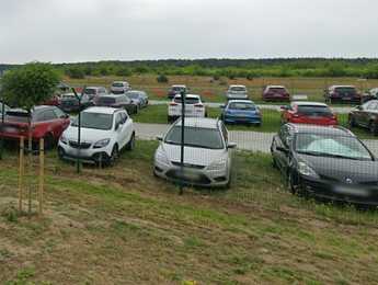 Główne zdjęcie parkingu Oficjalny parking przy lotnisku Zielona Góra | Babimost Oficjalny parking przy lotnisku Zielona Góra | Babimost - głowne zdjęcie parkingu